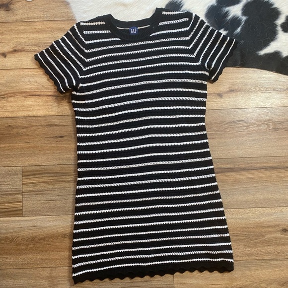 GAP Dresses & Skirts - Crochet black and white striped midi dress